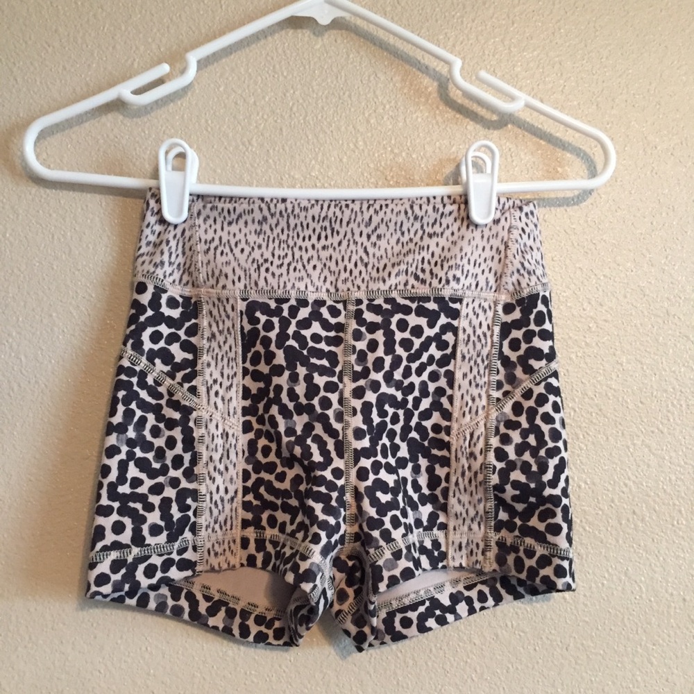 Lululemon yoga shorts